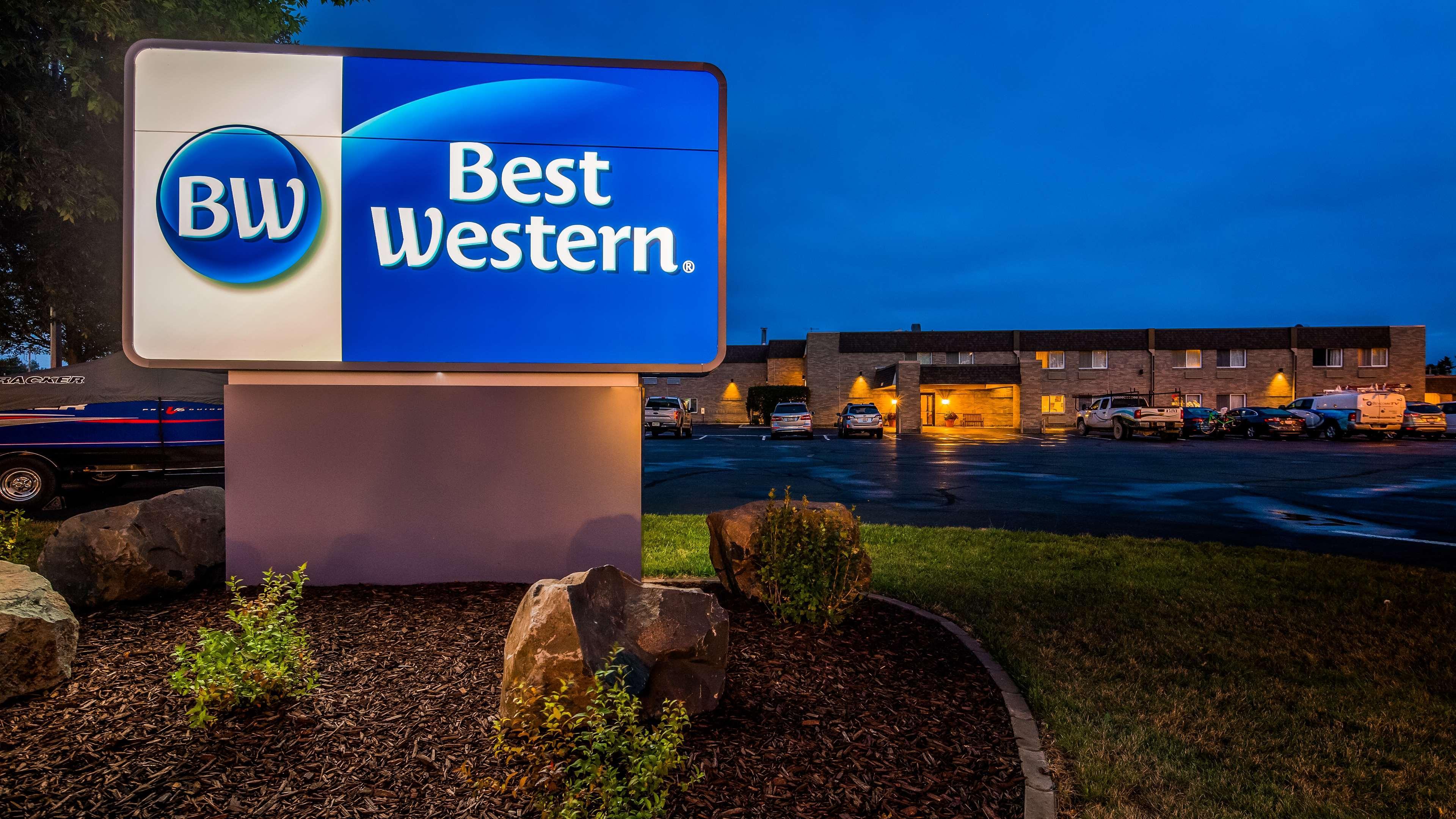 Best Western Inn Rice Lake Exterior foto